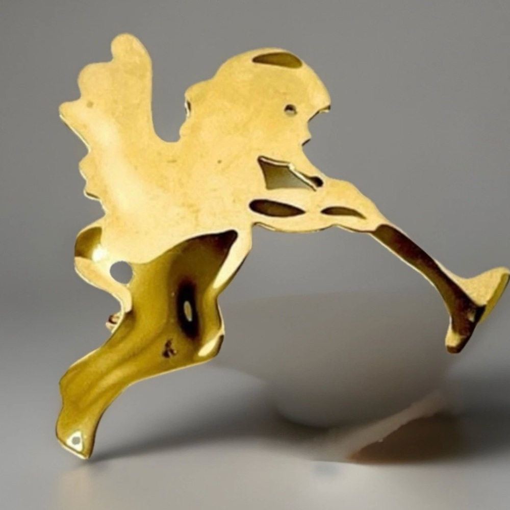 Carlton Ridge for SUTTON HOO Trumpeter Angel Brooch